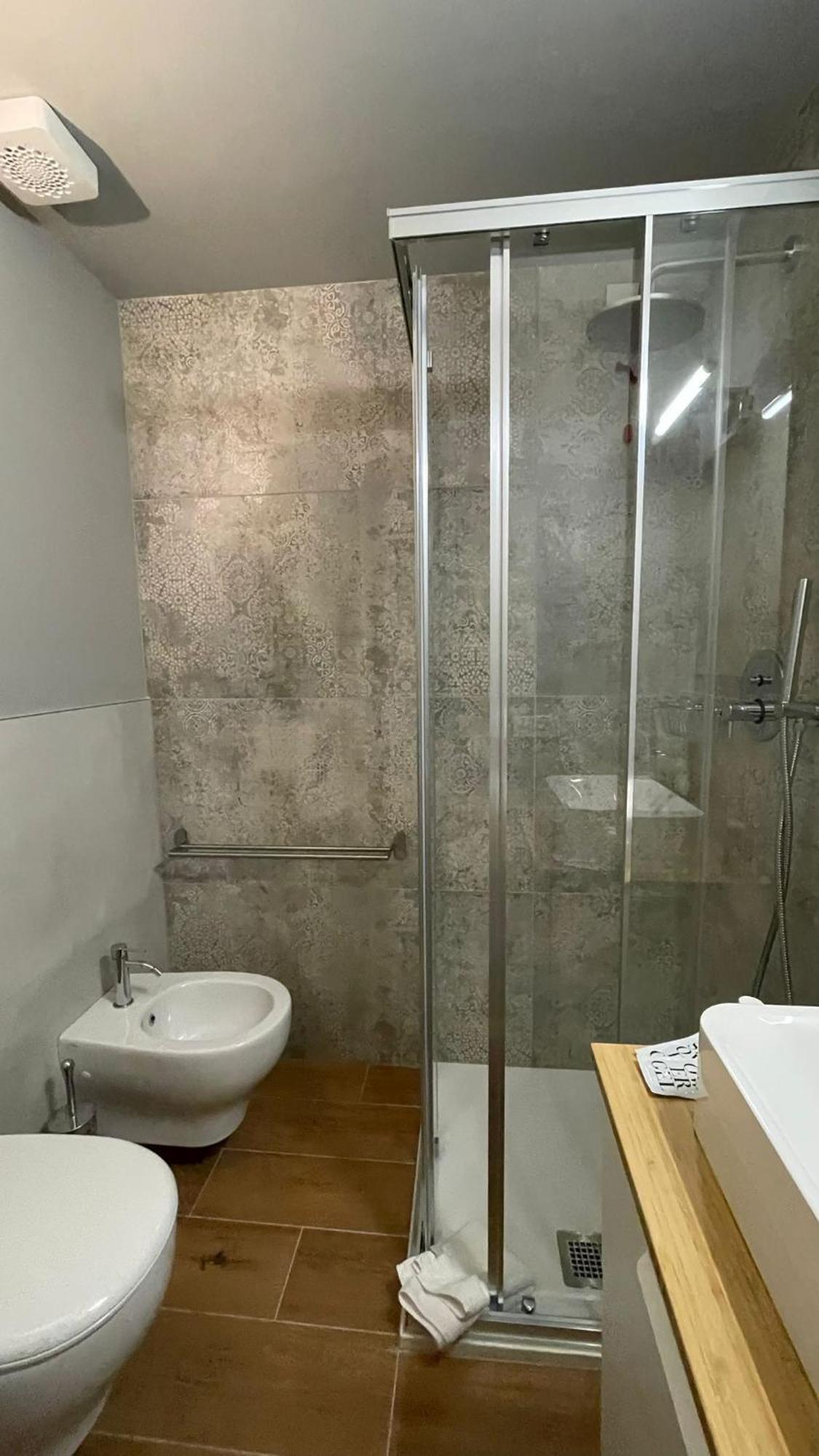 Wish Rooms Charme&Relax Bergamo Exterior foto